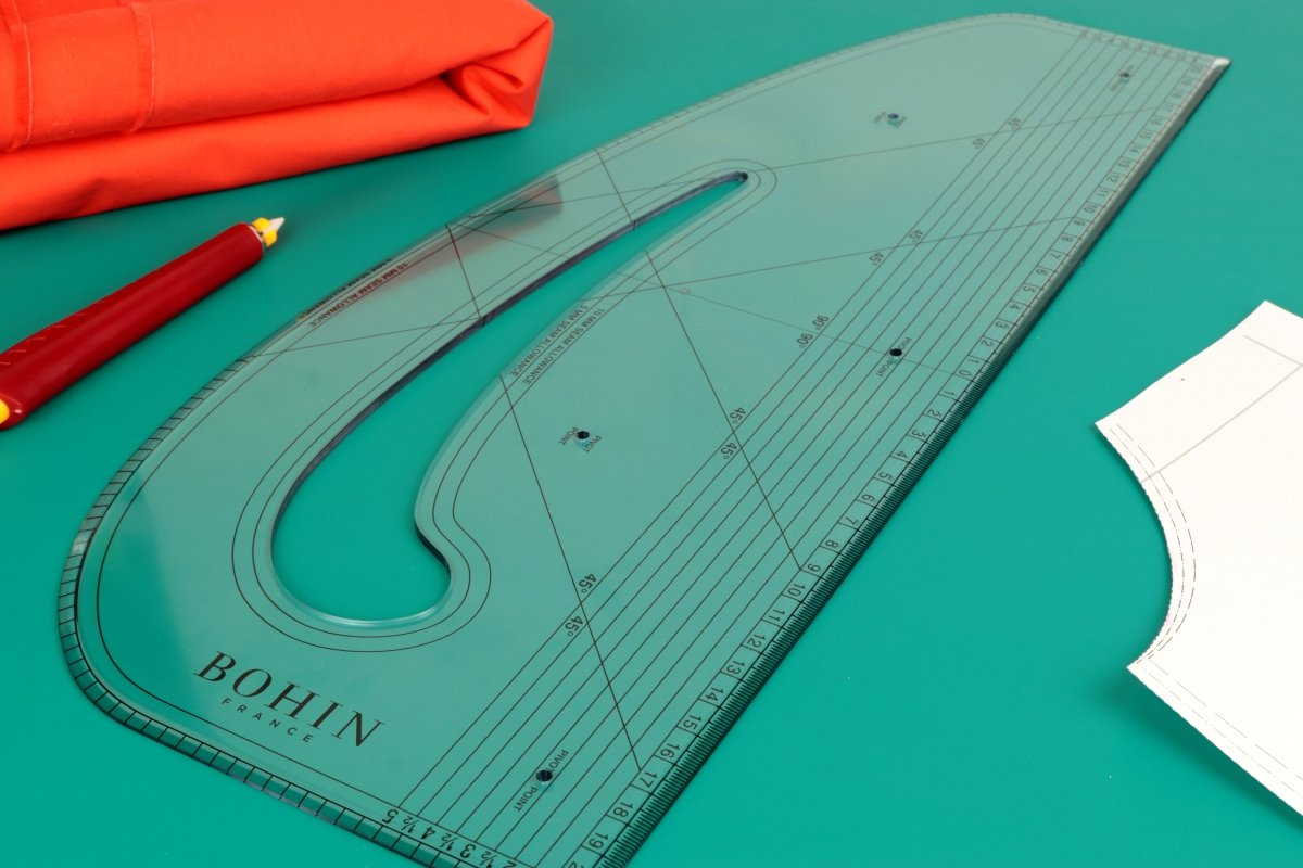 All-in-one ruler & pattern maker