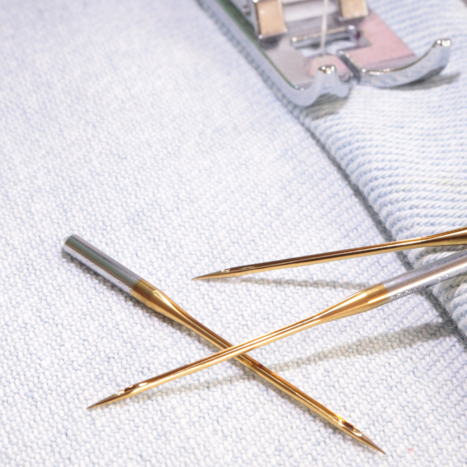 Aiguille machine pour coudre du jean titanium couture intensive